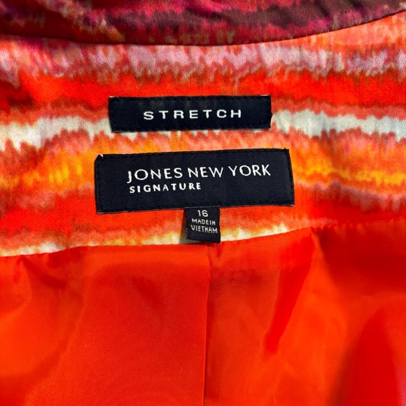 Blazer - Picture 2 of 5